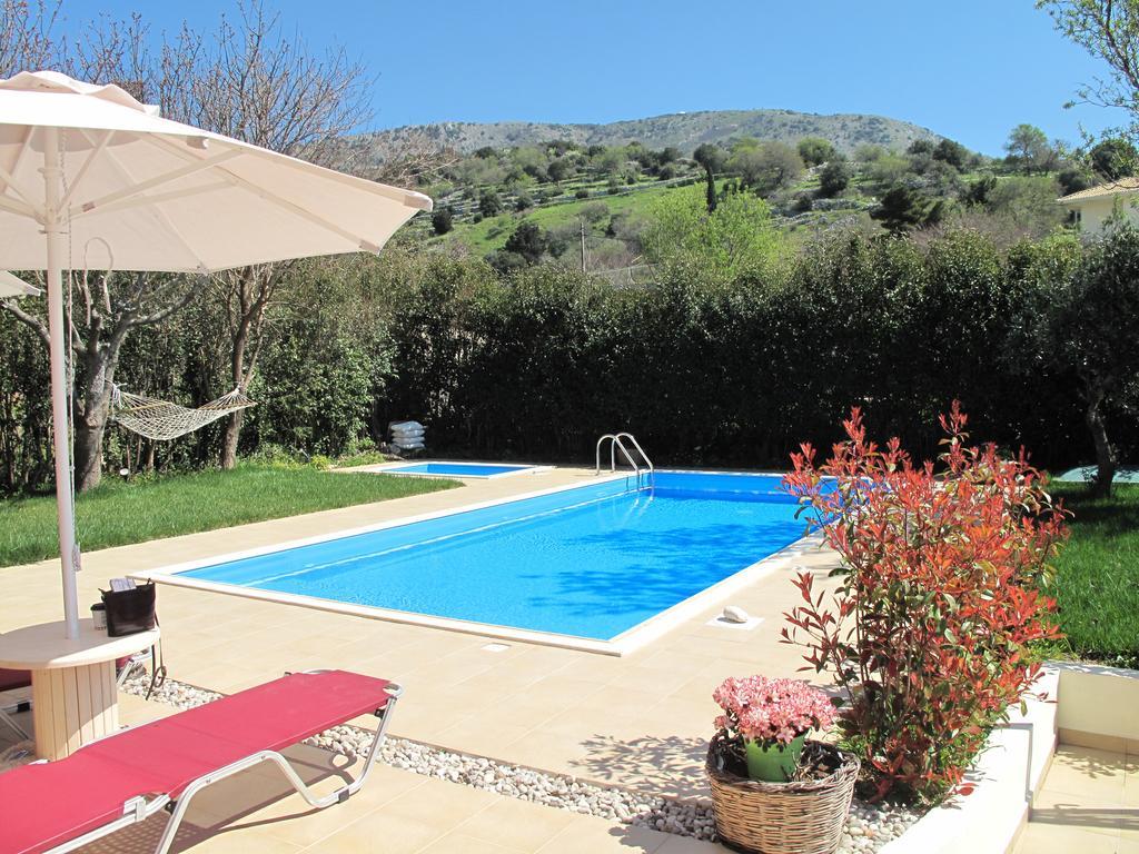 Exanthia Villas Buitenkant foto