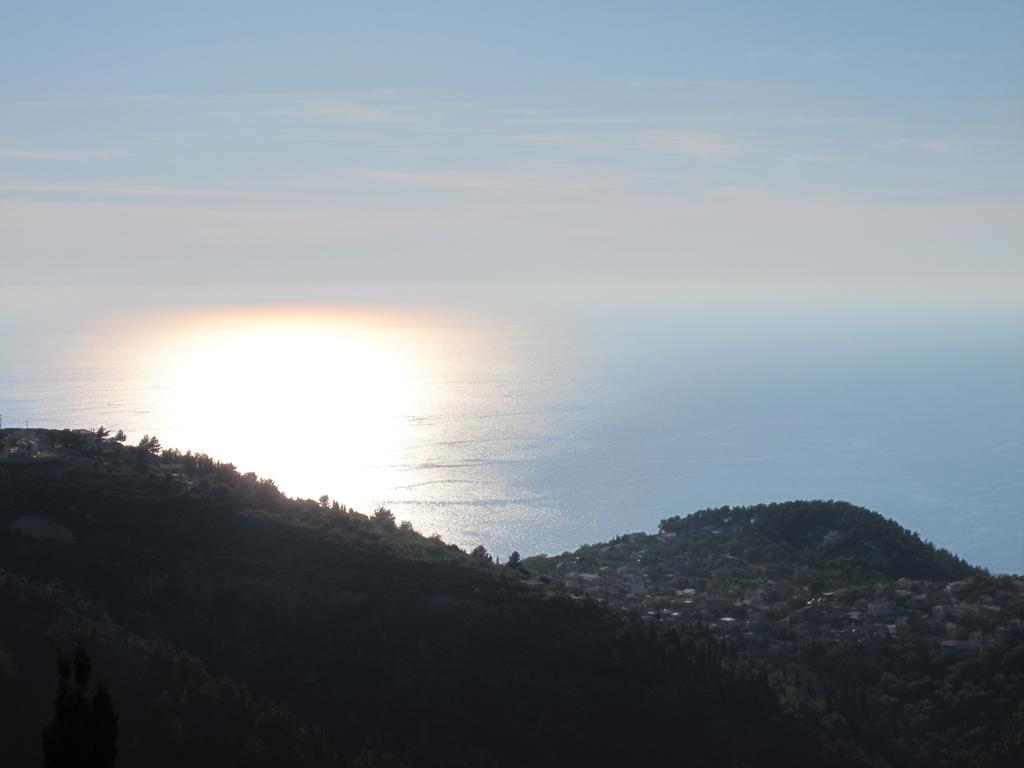 Exanthia Villas Buitenkant foto